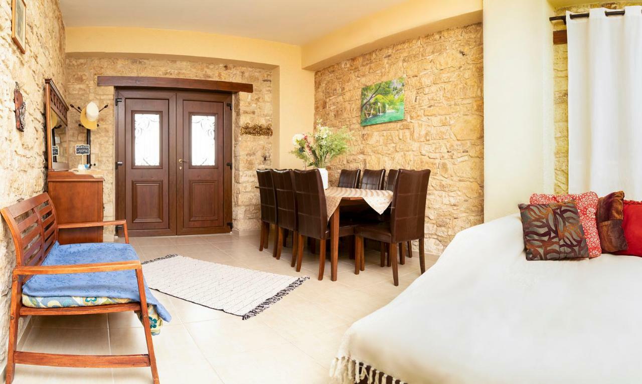 הוילה Paphos Salamiou Stone House מראה חיצוני תמונה