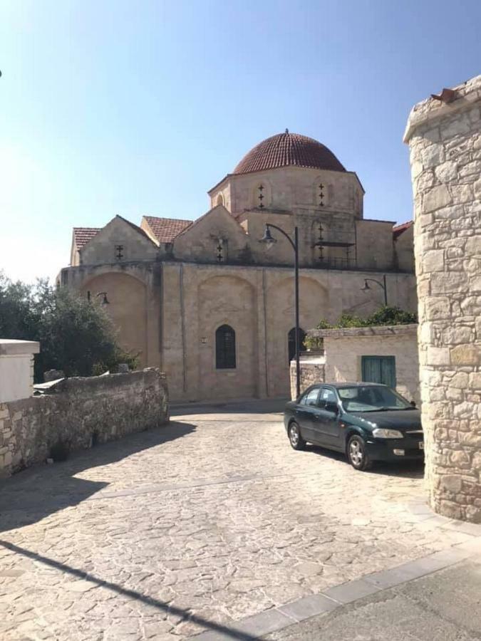 הוילה Paphos Salamiou Stone House מראה חיצוני תמונה