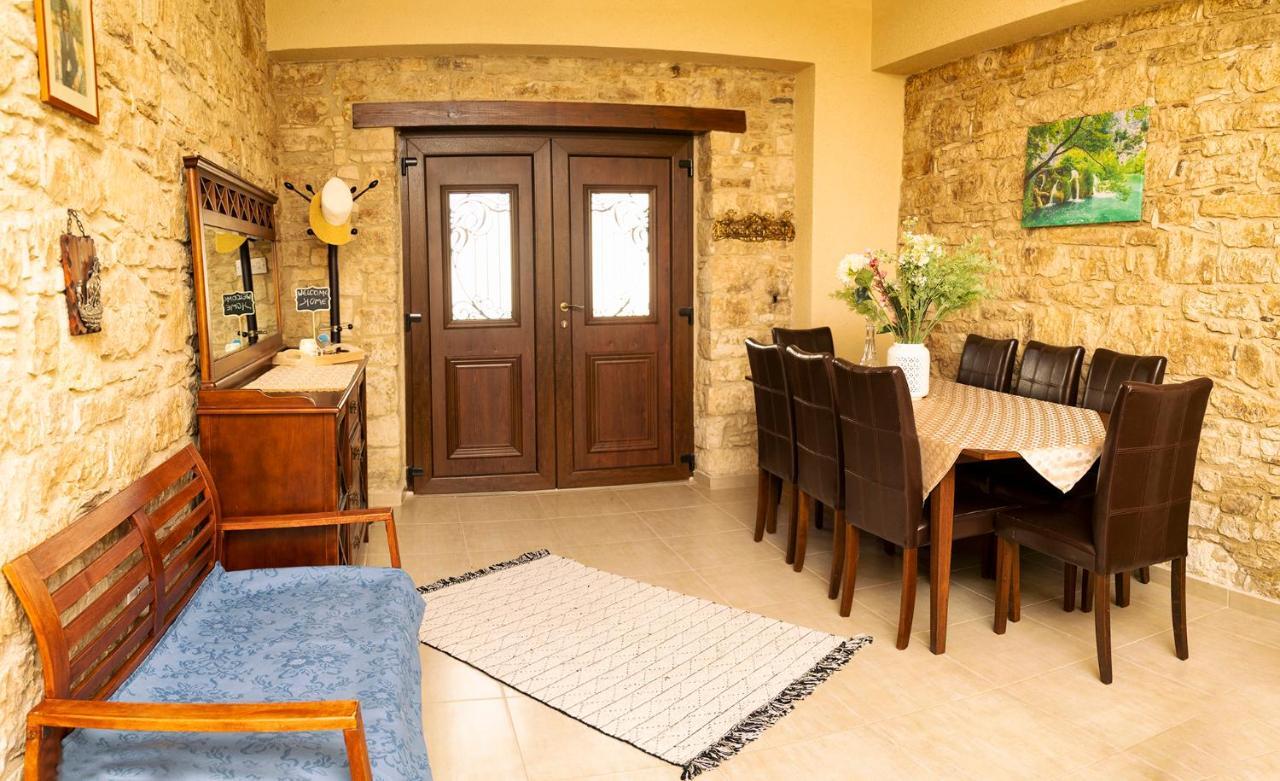הוילה Paphos Salamiou Stone House מראה חיצוני תמונה